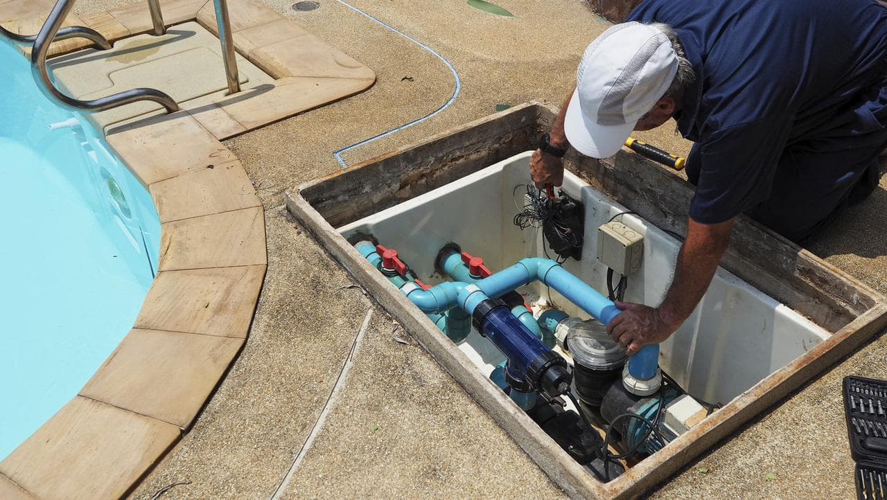 Pool Leak Detection & Repair